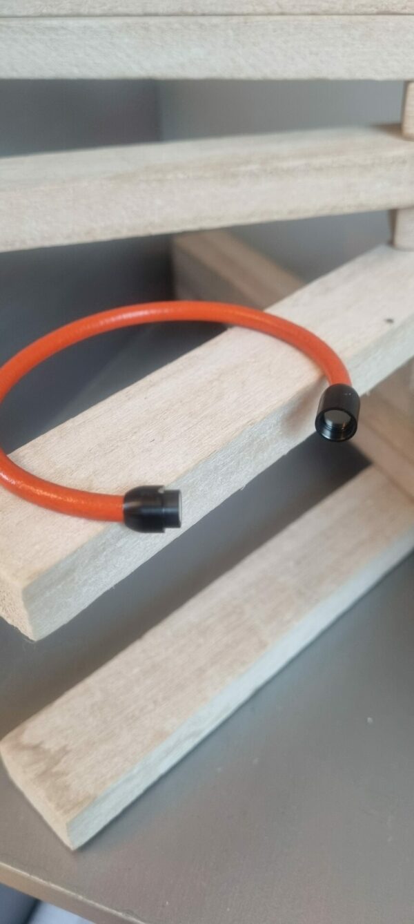 Bracelet mixte en cuir rond orange