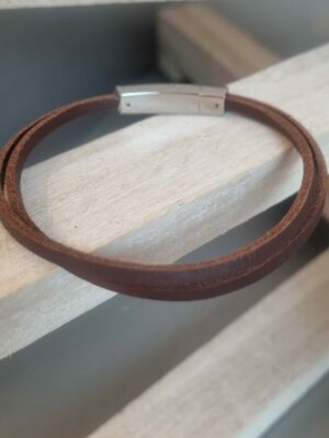Bracelet homme en cuir carré marron