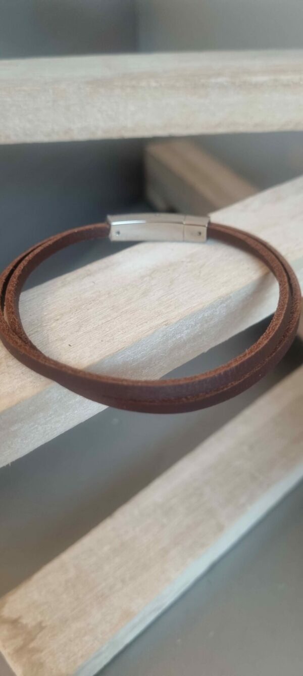 Bracelet homme en cuir carré marron