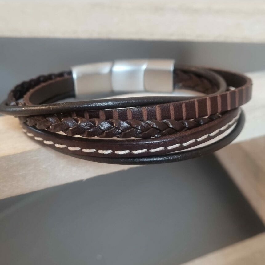 Bracelet homme cinq cuirs tons marrons