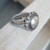 Bague femme fermoir bouton cuir tressé gris