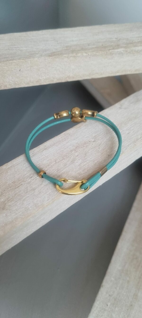 Bracelet enfant en cuir rond bleu et poissons dorés