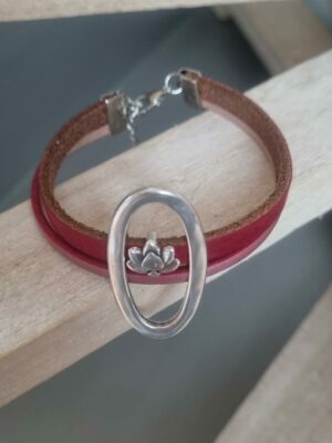 Bracelet femme cuir rouge et rose, passant ovale et fleur de lotus