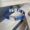 Bracelet femme en cuir rond bleu métallisé, passants argentés