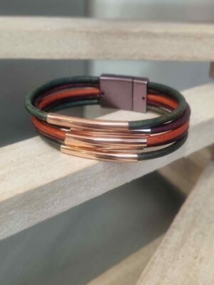 Bracelet en cuir rond et tubes or rosé