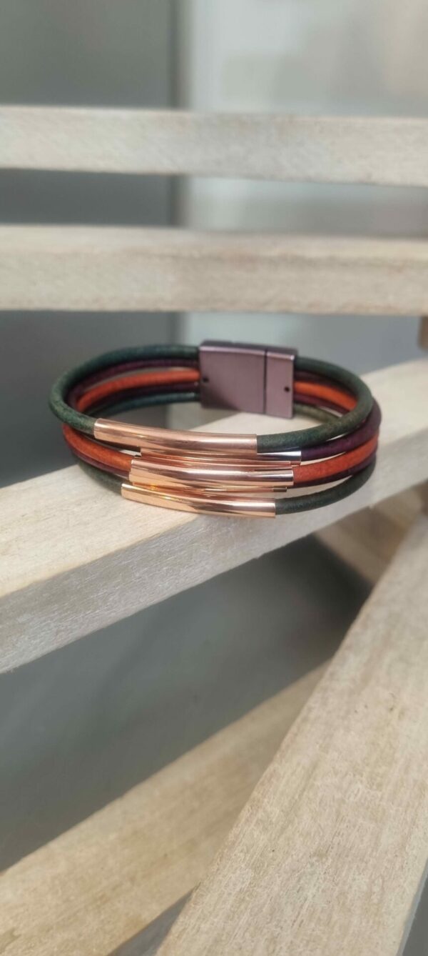 Bracelet en cuir rond et tubes or rosé
