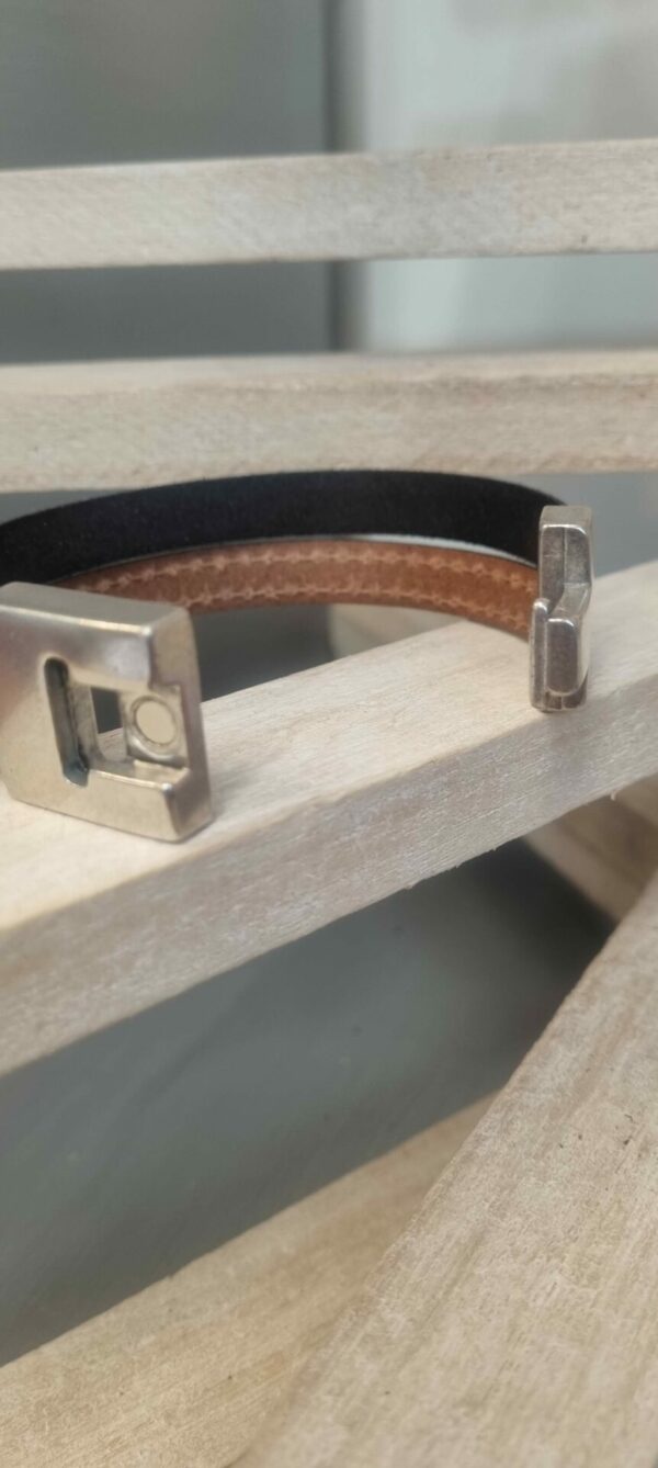 3CUI56C Bracelet femme 20mm en cuir gris et noir argenté, fermoir T