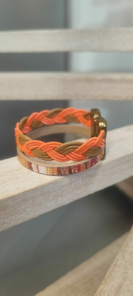 Bracelet enfant en cuir tressé orange et multi