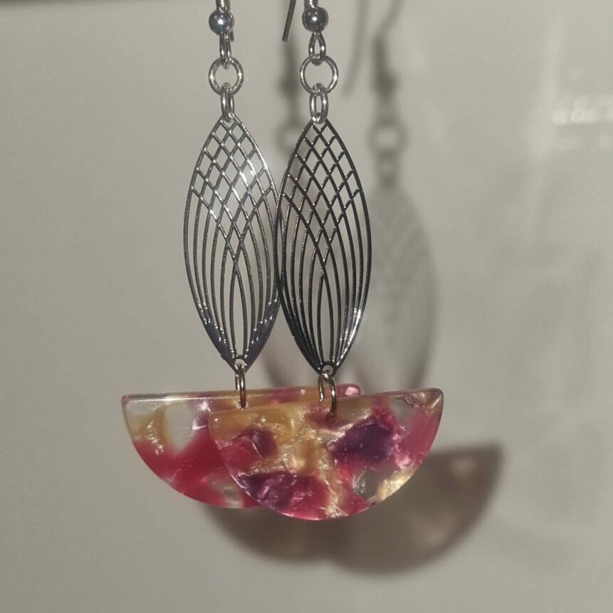Boucles d'oreille femme estampe argentée et demi lune en acétate