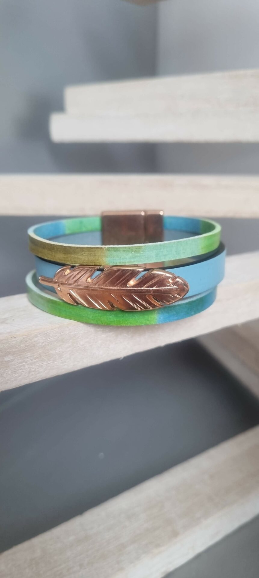 Bracelet femme 20mm bleu et vert, plume or rose