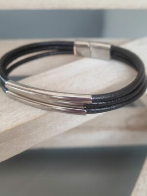 Bracelet homme trois cuirs ronds marrons et tubes argentés