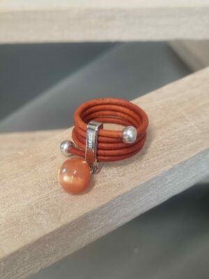 Bague femme en cuir rond orange et son bouton orange