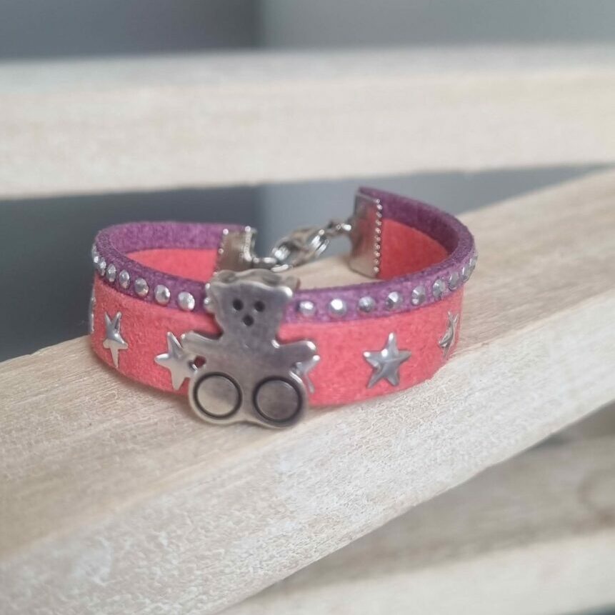 Bracelet enfant en suédine et ourson argenté