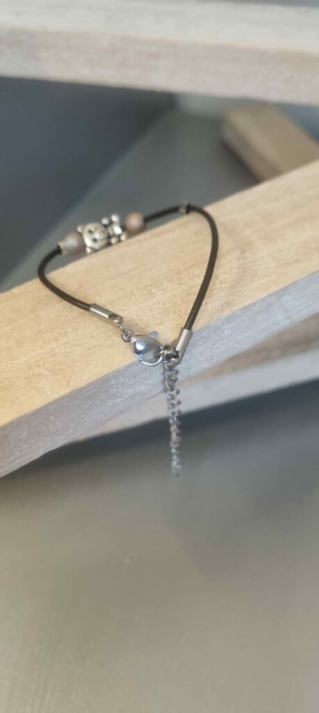 Bracelet enfant cuir marron et ourson