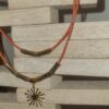 Collier femme en cuir rond orange double tour et etincelle