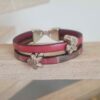Bracelet enfant en cuir rose et imprimé et fleurs argentées