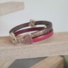 Bracelet enfant en cuir rose et imprimé et fleurs argentées