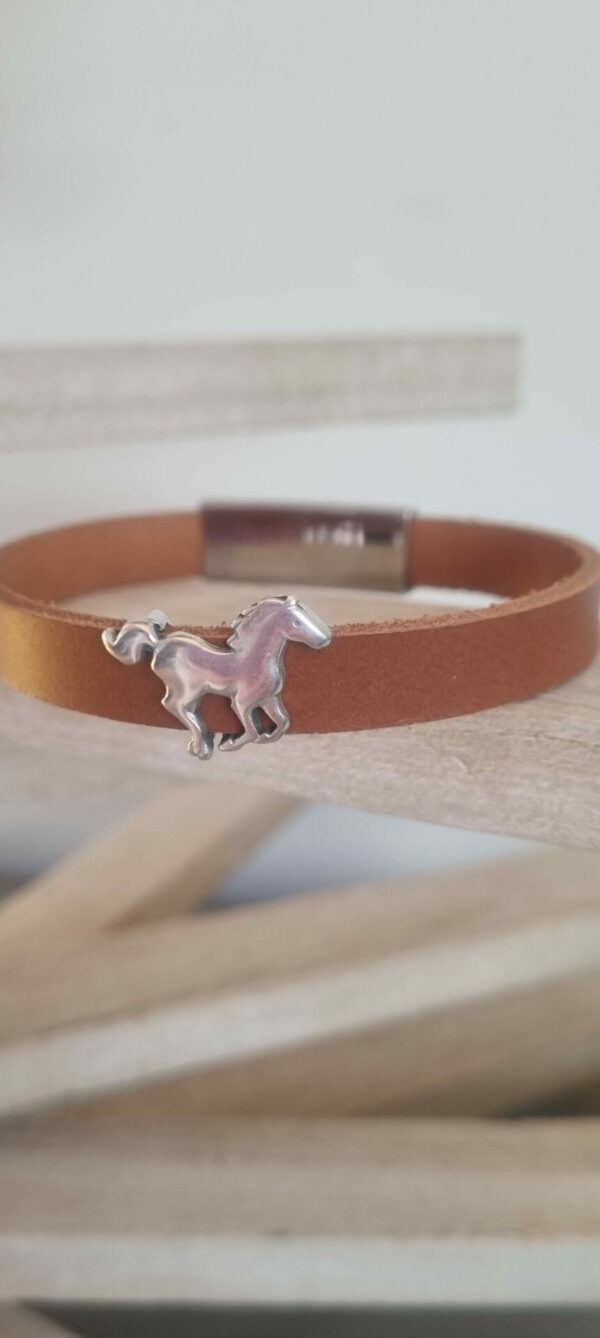 4CUI39 Bracelet homme en cuir nautique marron et passant cheval