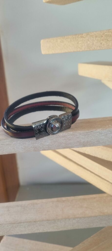 Bracelet homme en cuir noir et bordeaux plat