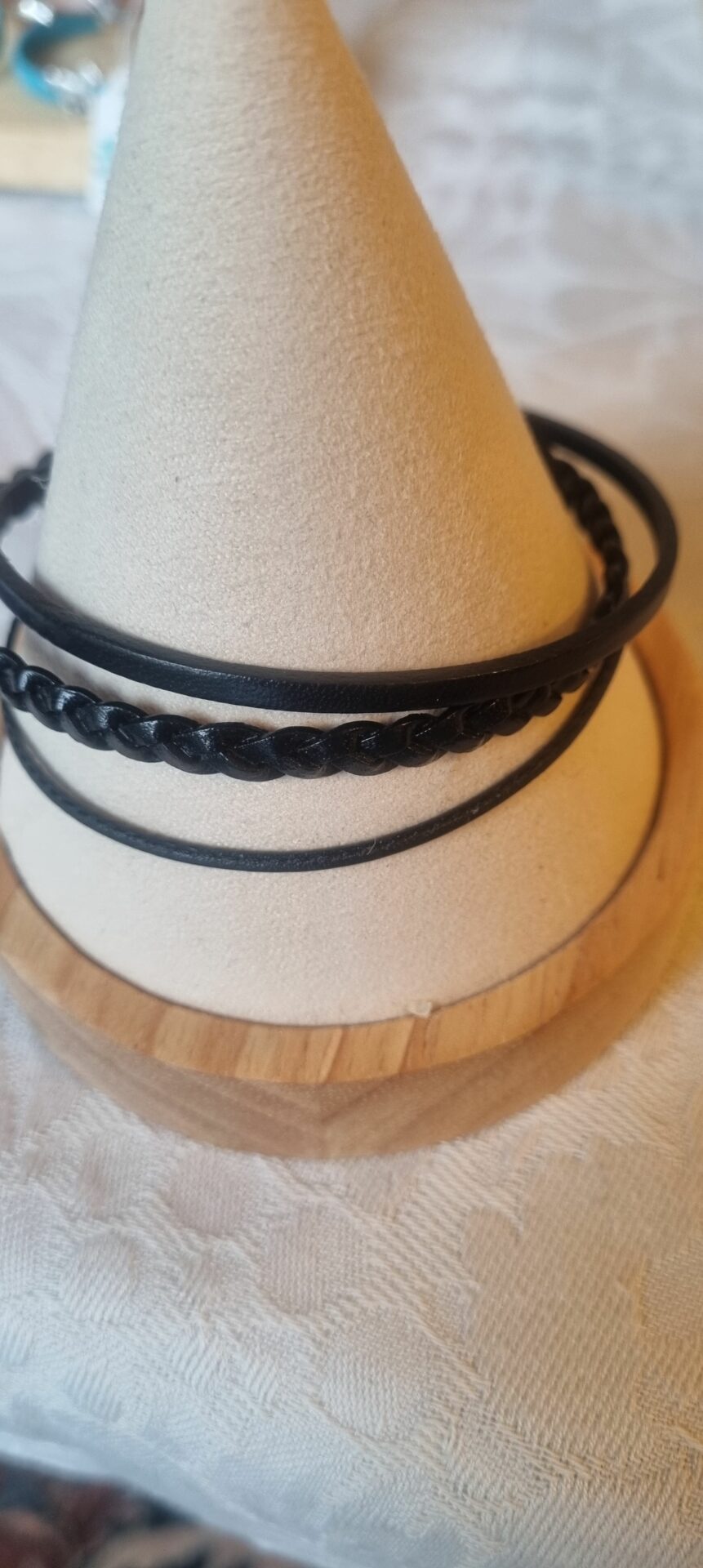 Bracelet homme en cuir noir plat, tressé et rond
