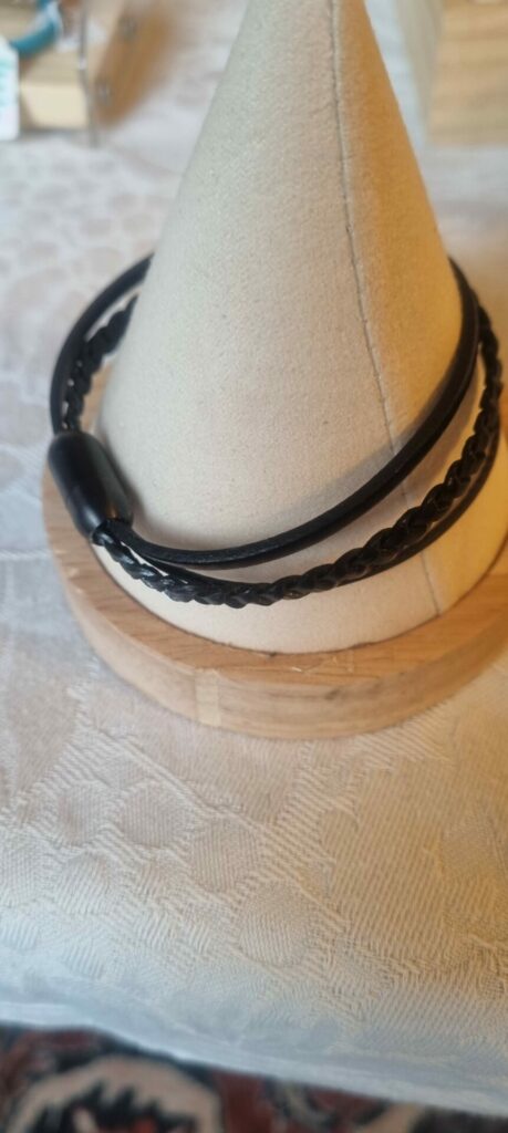 Bracelet homme en cuir noir plat, tressé et rond