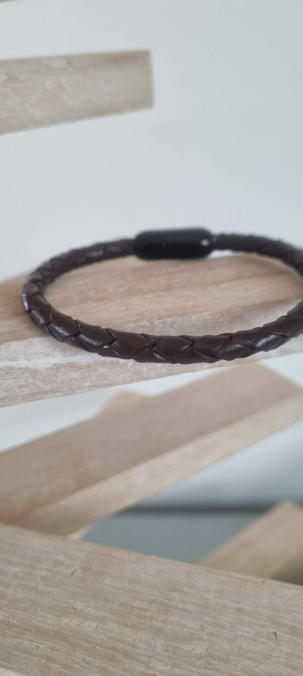 4CO92A Bracelet homme en cuir tressé marron