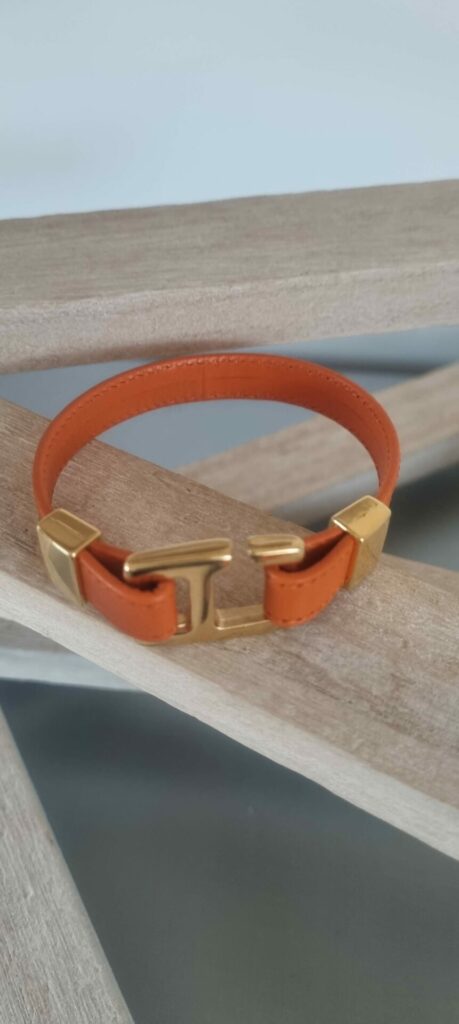 Bracelet femme cuir orange et fermoir crochet doré