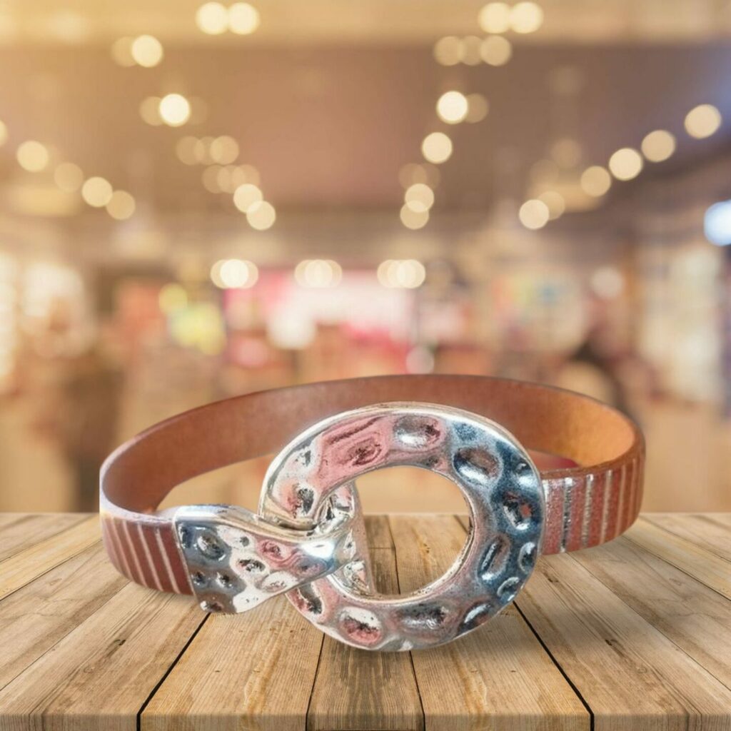 Bracelet femme cuir plat rose et argenté et fermoir toggle