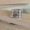 Bague femme en suédine grise et passant arbre de vie