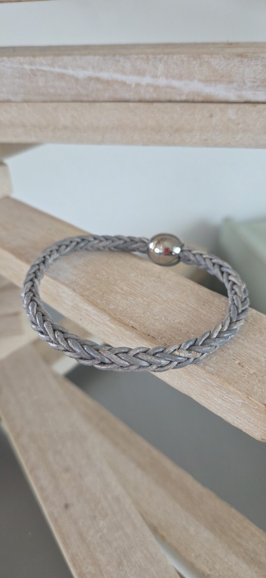 Bracelet mixte cuir rond tressé gris