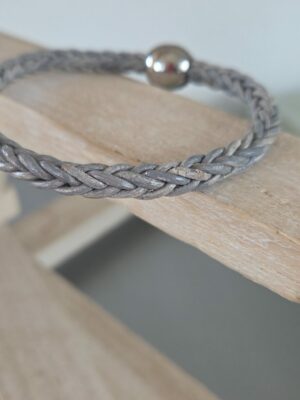 Bracelet mixte cuir rond tressé gris
