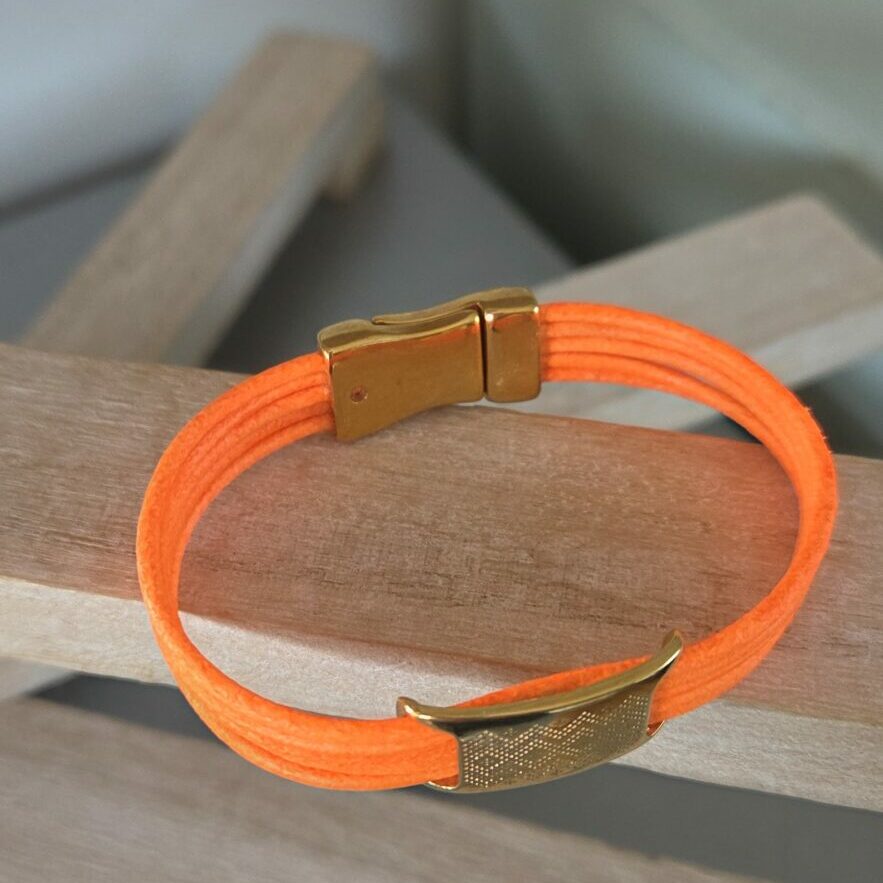Bracelet femme en cuir rond 2mm orange fluo et passant boho