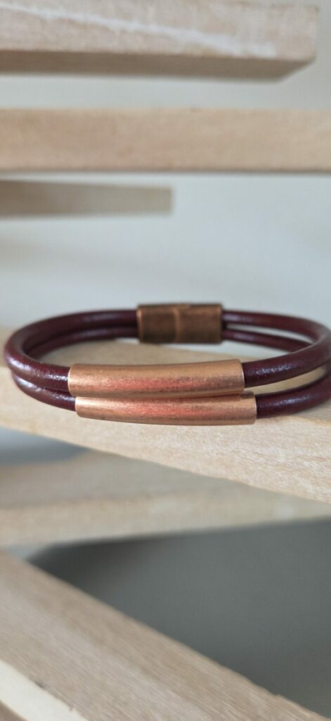 Bracelet homme cuirs ronds bordeaux et tubes cuivre