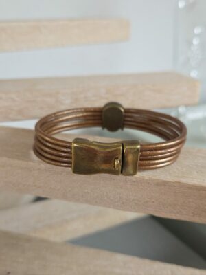 Bracelet femme cuir rond bronze et bouddha bronze