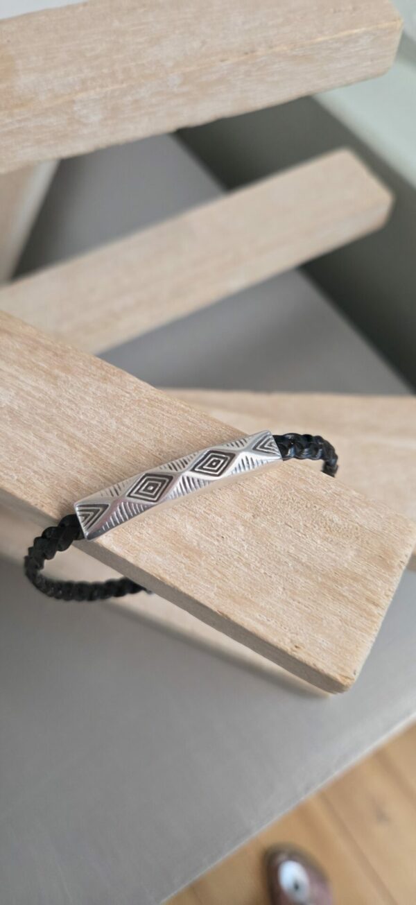 Bracelet homme en cuir tressé plat et tube à motif