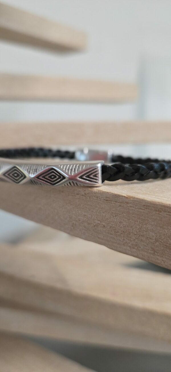 Bracelet homme en cuir tressé plat et tube à motif