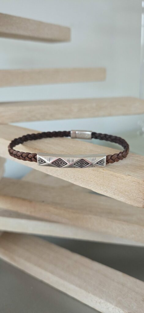 Bracelet homme en cuir tressé plat et tube à motif
