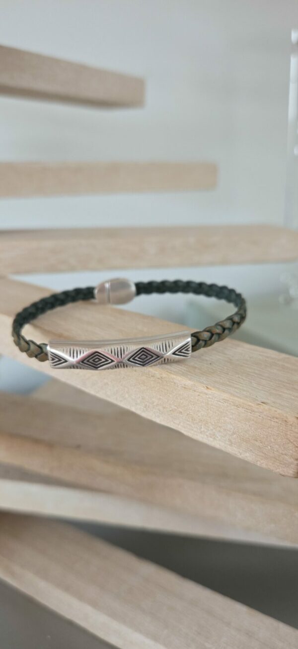 Bracelet homme en cuir tressé plat et tube à motif