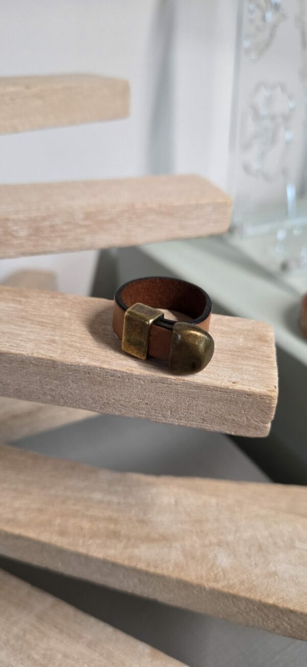 Bague homme cuir bordeaux et passant bronze