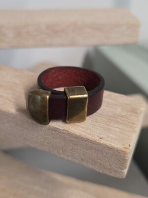 Bague homme cuir bordeaux et passant bronze