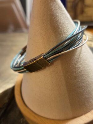 Bracelet femme cuirs ronds 1mm et tubes cuivre