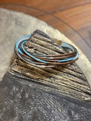 Bracelet femme cuirs ronds 1mm et tubes cuivre