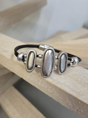 Bracelet femme cuir rond noir et passants ovales argentés