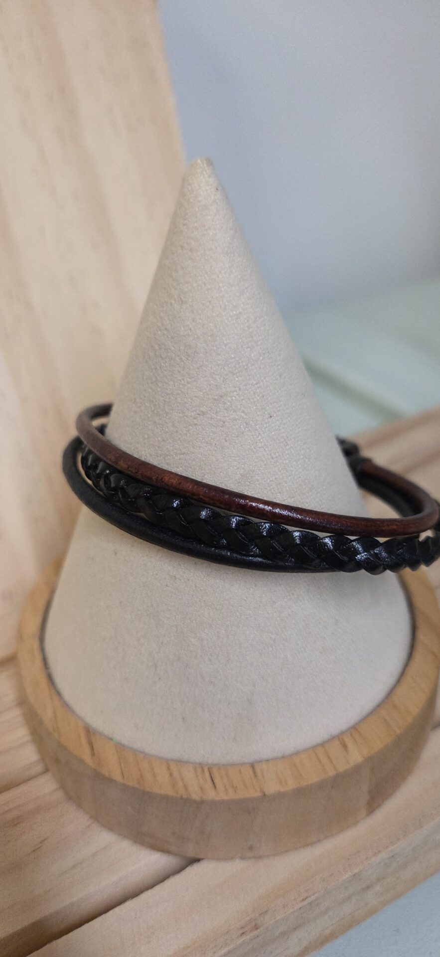 Bracelet homme en cuir rond noir et marron et plat noir