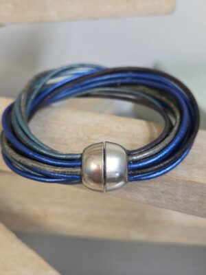 Bracelet femme 16 cuirs ronds 2mm tons bleu et gris
