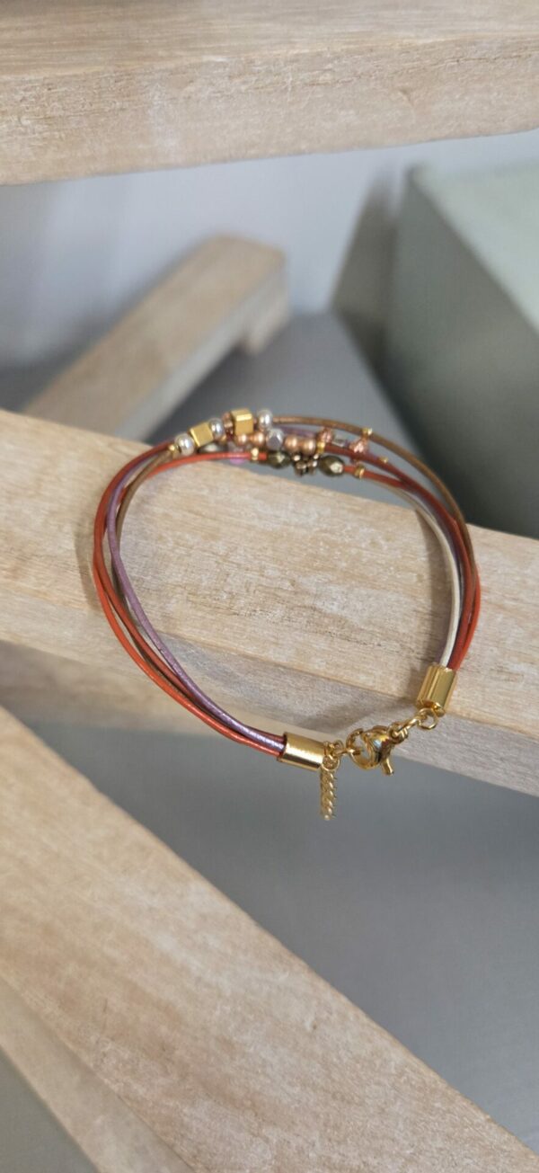 Bracelet Femme "L'Aventure Bohème" - Multi-Brins Fins & Mélange de Perles Métalliques