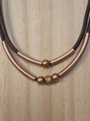 Collier femme cuir rond marron, tubes et perles cuivre
