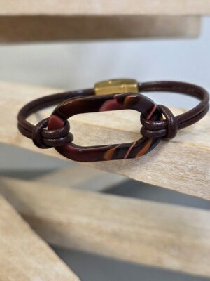 Bracelet femme en cuir rond acajou et passant ovale en acétate