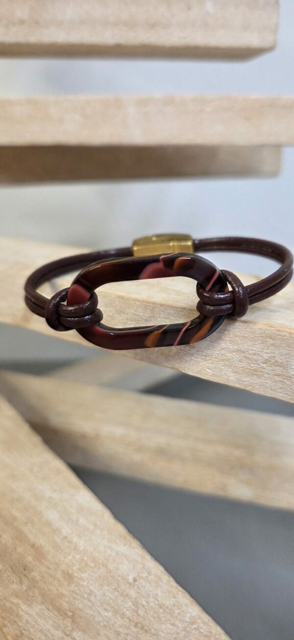 Bracelet femme en cuir rond acajou et passant ovale en acétate