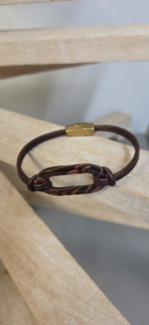 Bracelet femme en cuir rond acajou et passant ovale en acétate